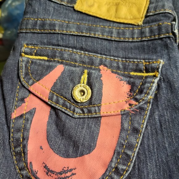 True Religion jeans for a heavenly price - Picture 1 of 6